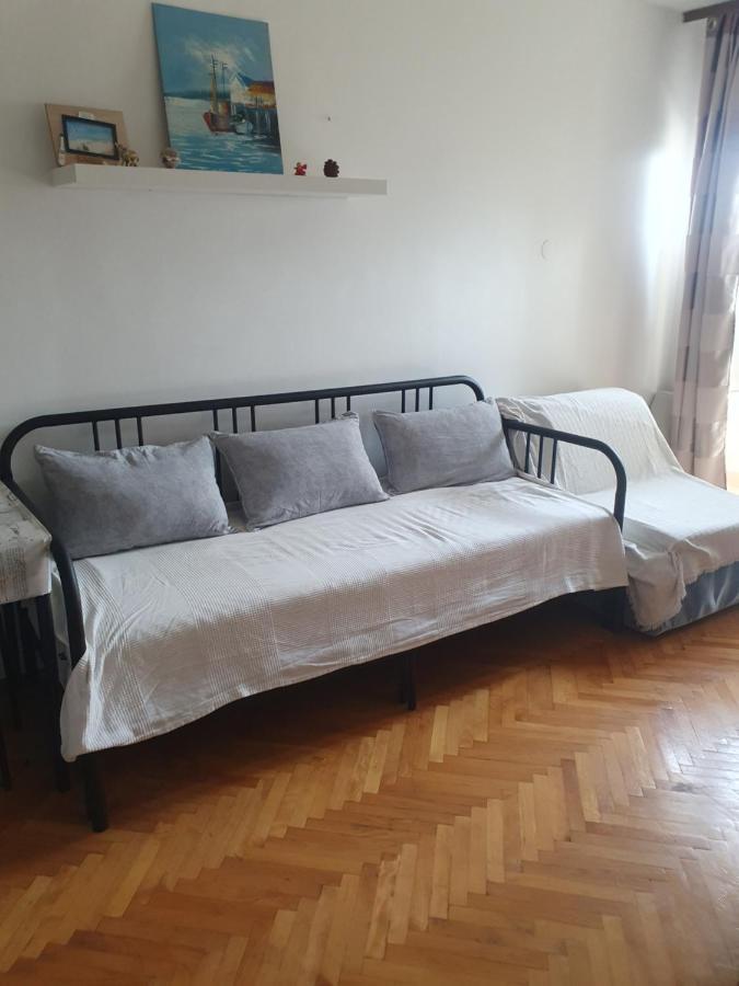 Apartman Na Najboljoj Lokaciji , Nedaleko Od Plaze Bar Buitenkant foto