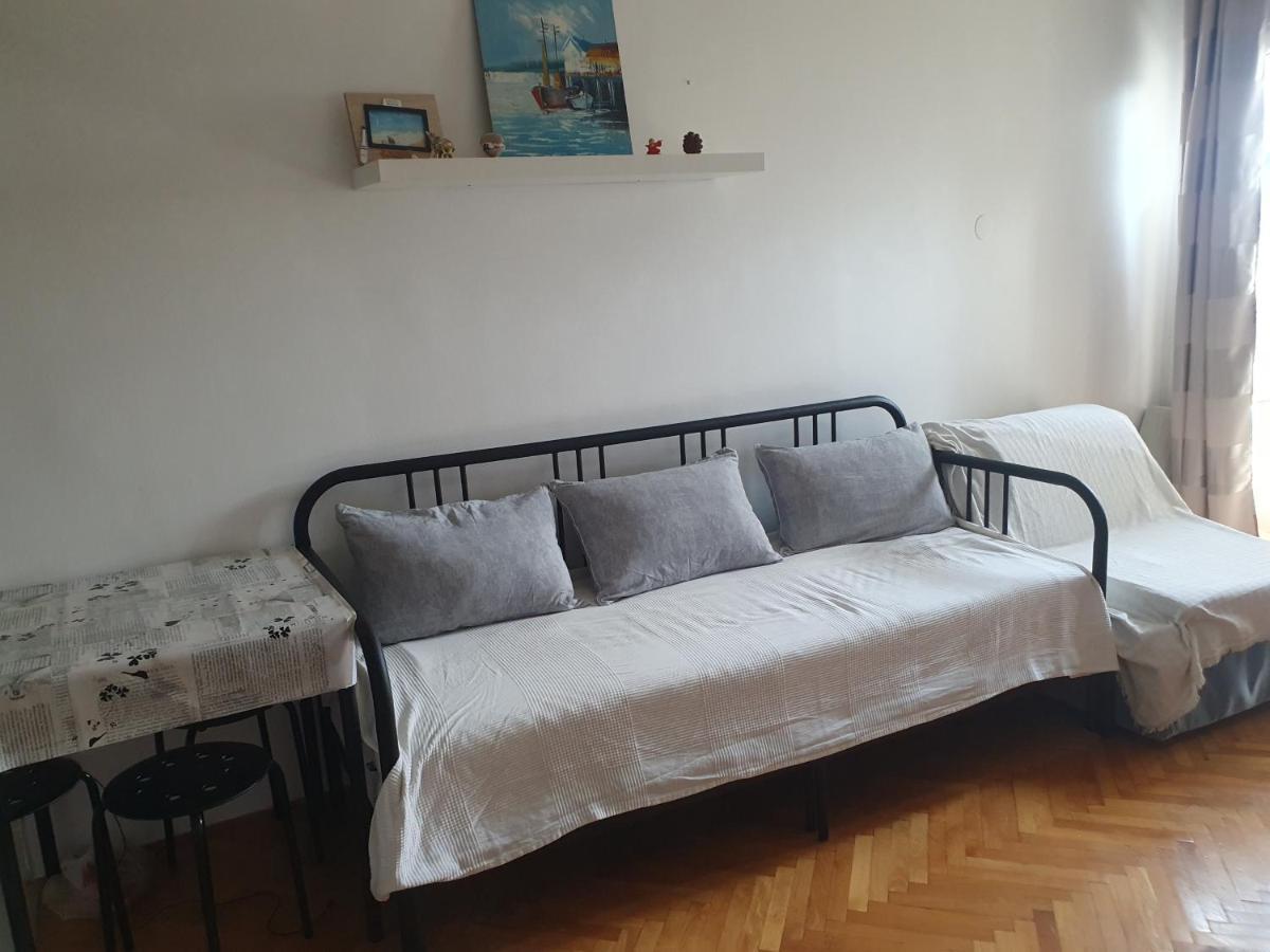 Apartman Na Najboljoj Lokaciji , Nedaleko Od Plaze Bar Buitenkant foto